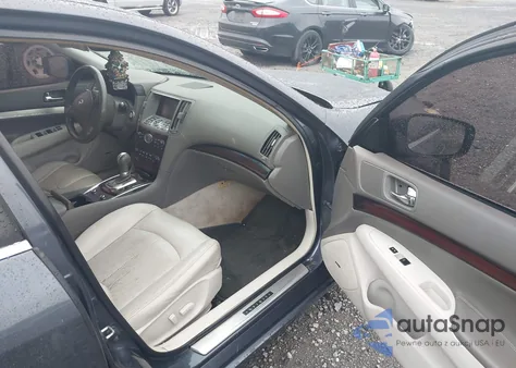 2013 Infiniti G37 Journey z USA, uszkodzony, nr VIN JN1CV6AP4DM302518